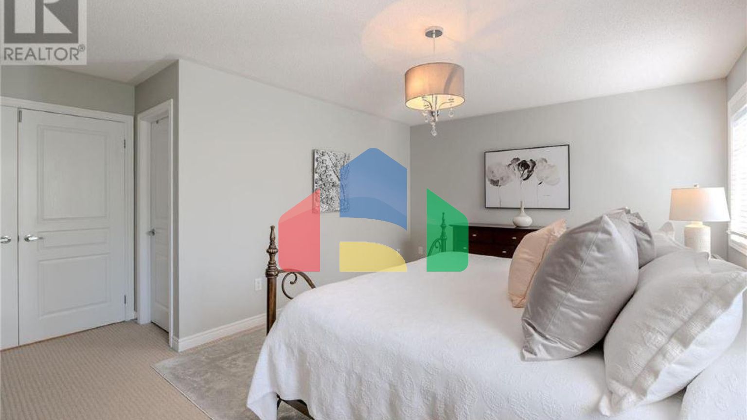 Residential - Single Family Home - Richmond Hill, Canada - Canada