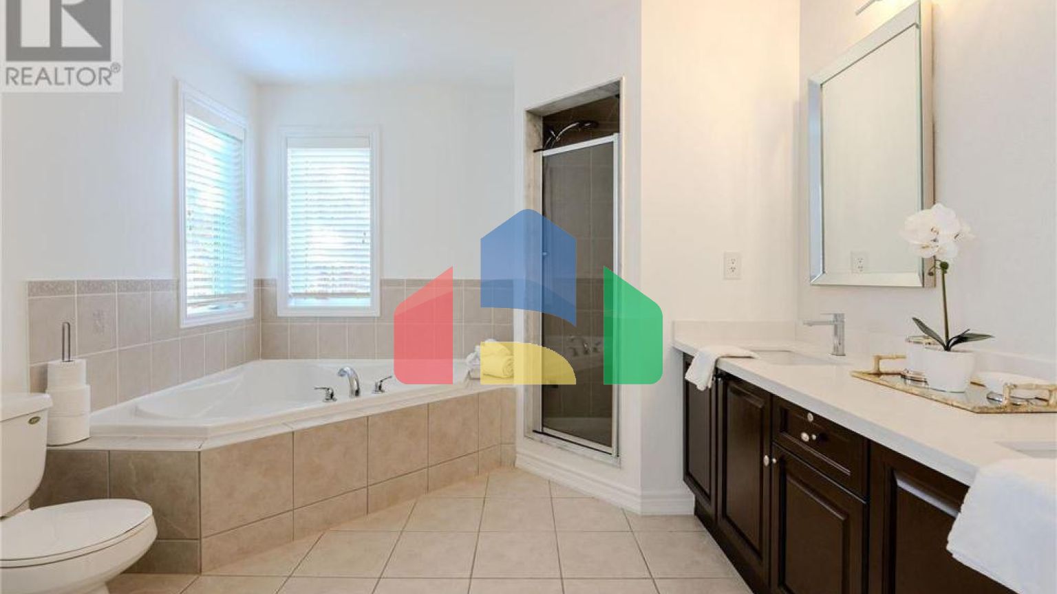 Residential - Single Family Home - Richmond Hill, Canada - Canada