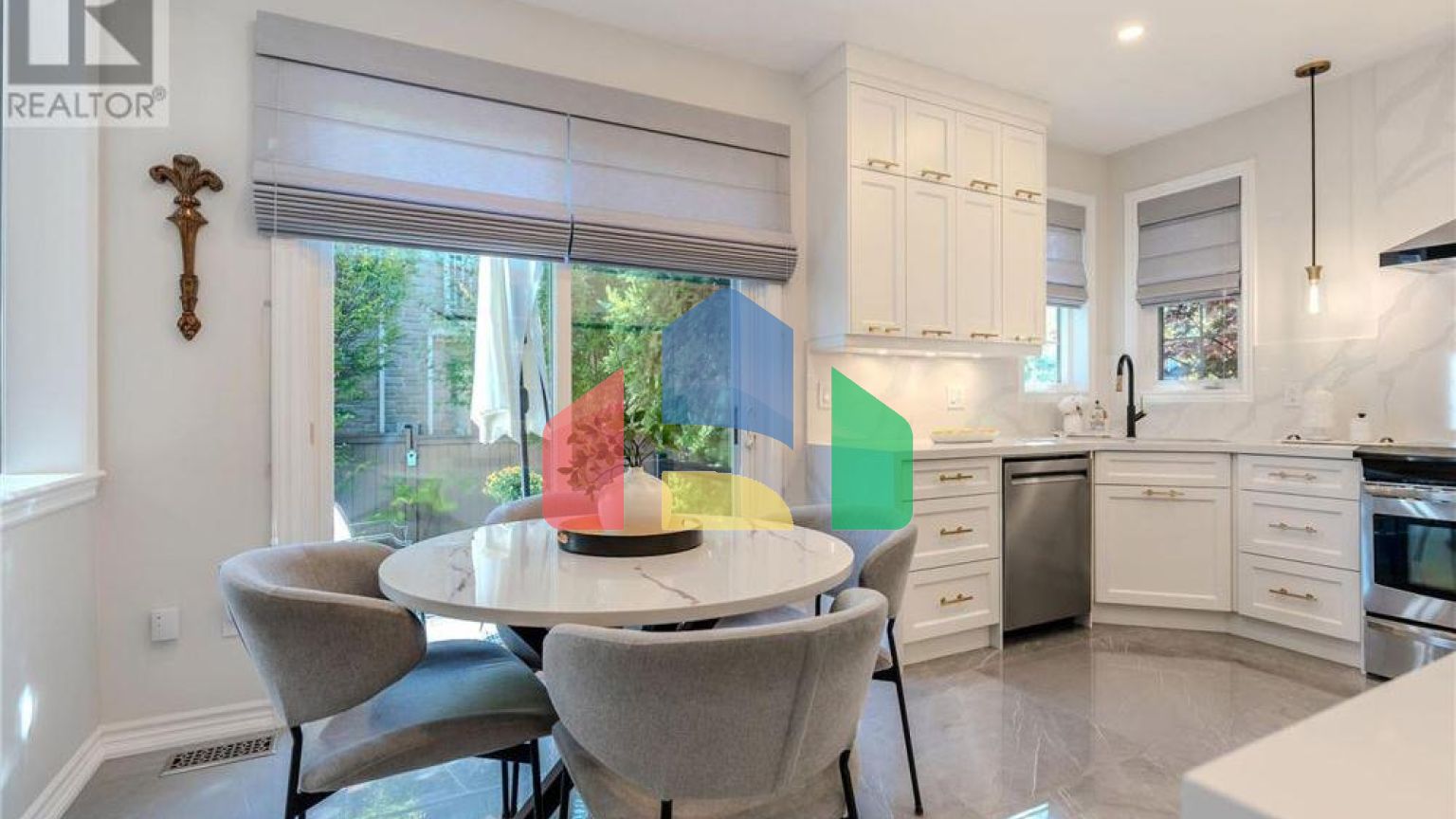 Residential - Single Family Home - Richmond Hill, Canada - Canada