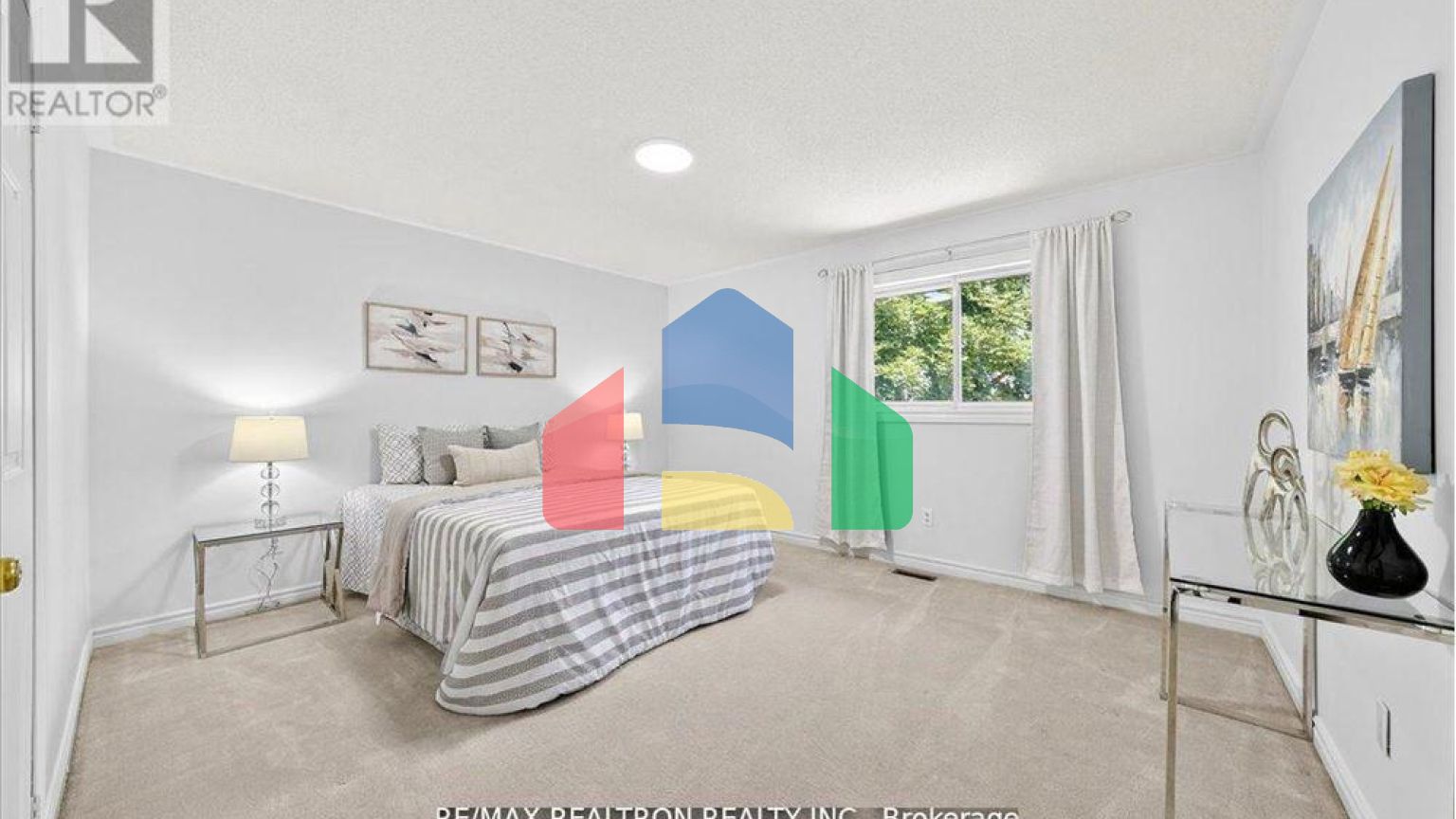 Residential - Single Family Home - Richmond Hill, Canada - Canada