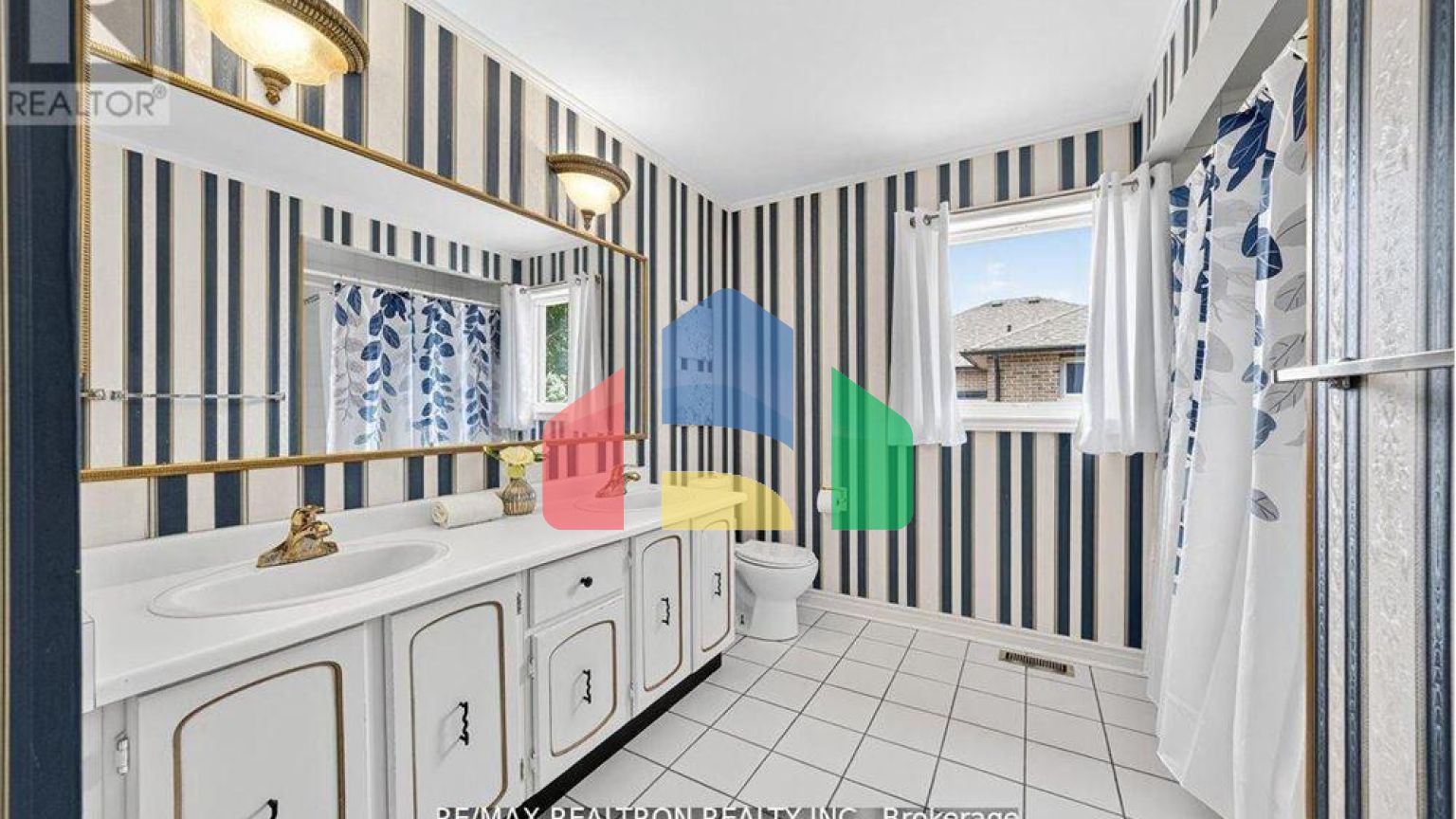 Residential - Single Family Home - Richmond Hill, Canada - Canada