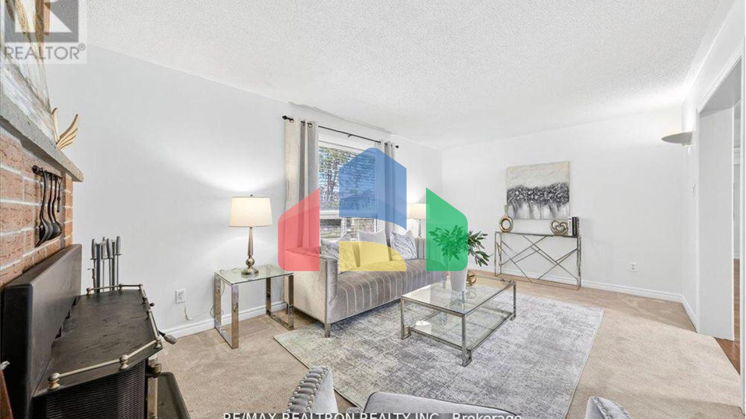 Residential - Single Family Home - Richmond Hill, Canada - Canada