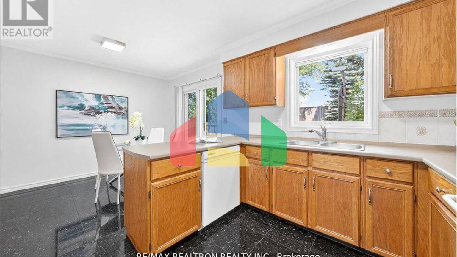 Residential - Single Family Home - Richmond Hill, Canada - Canada