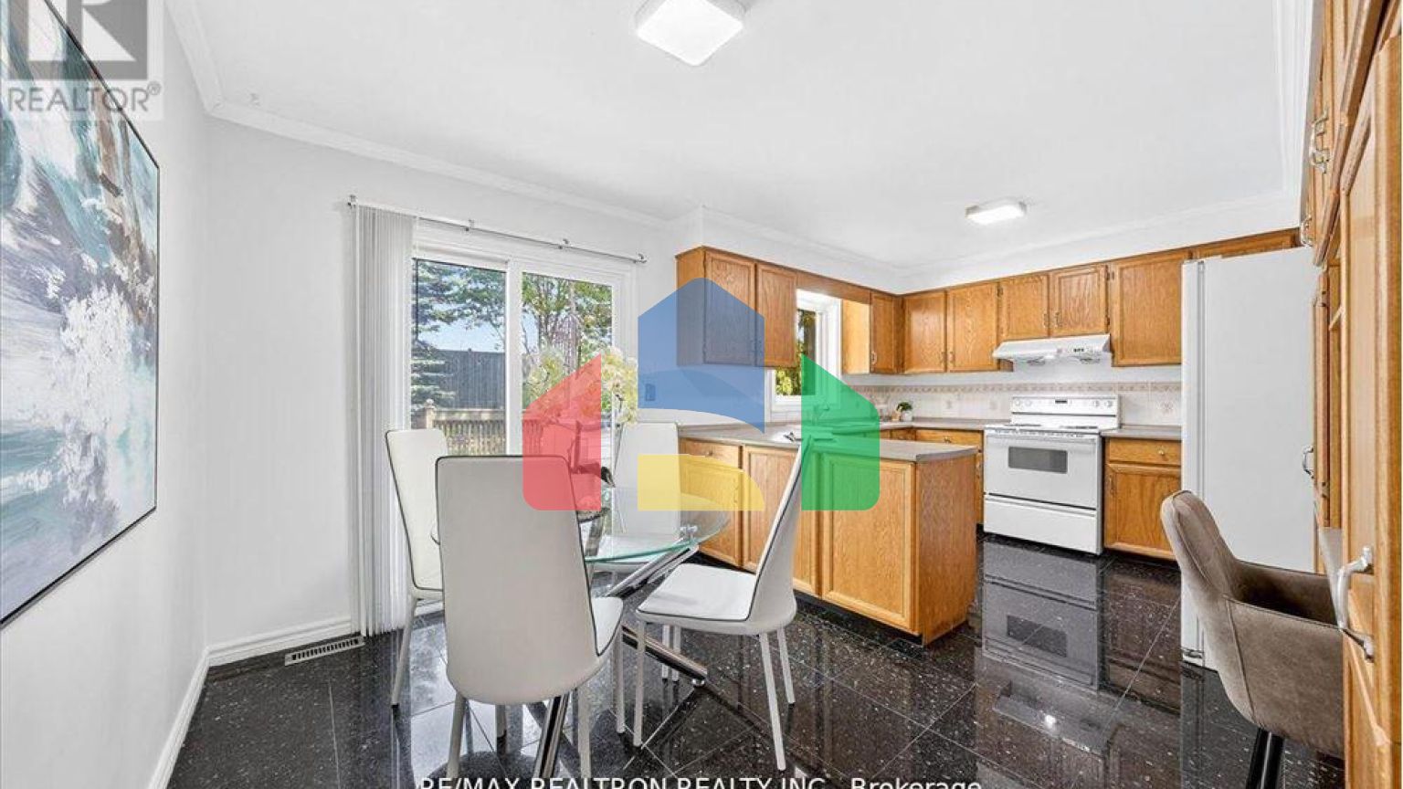 Residential - Single Family Home - Richmond Hill, Canada - Canada