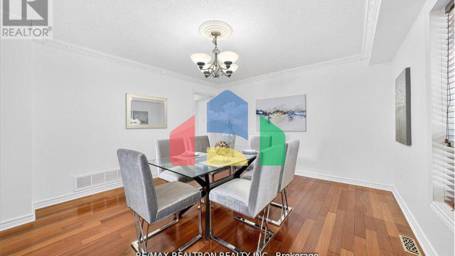 Residential - Single Family Home - Richmond Hill, Canada - Canada