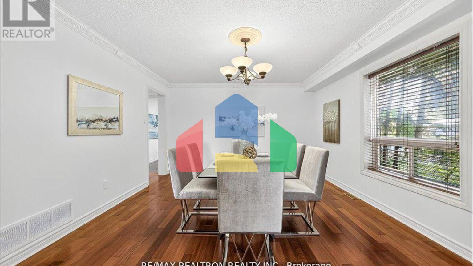 Residential - Single Family Home - Richmond Hill, Canada - Canada