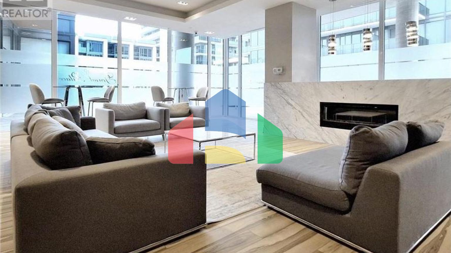 Residential - Condo/Apartment - Richmond Hill, Canada - Canada