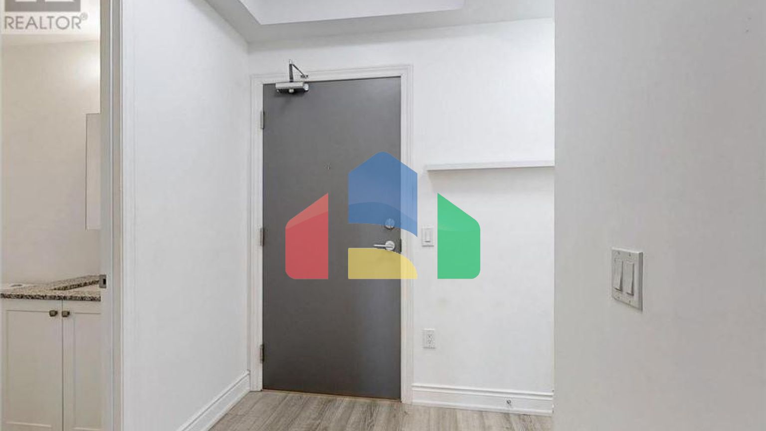 Residential - Condo/Apartment - Richmond Hill, Canada - Canada