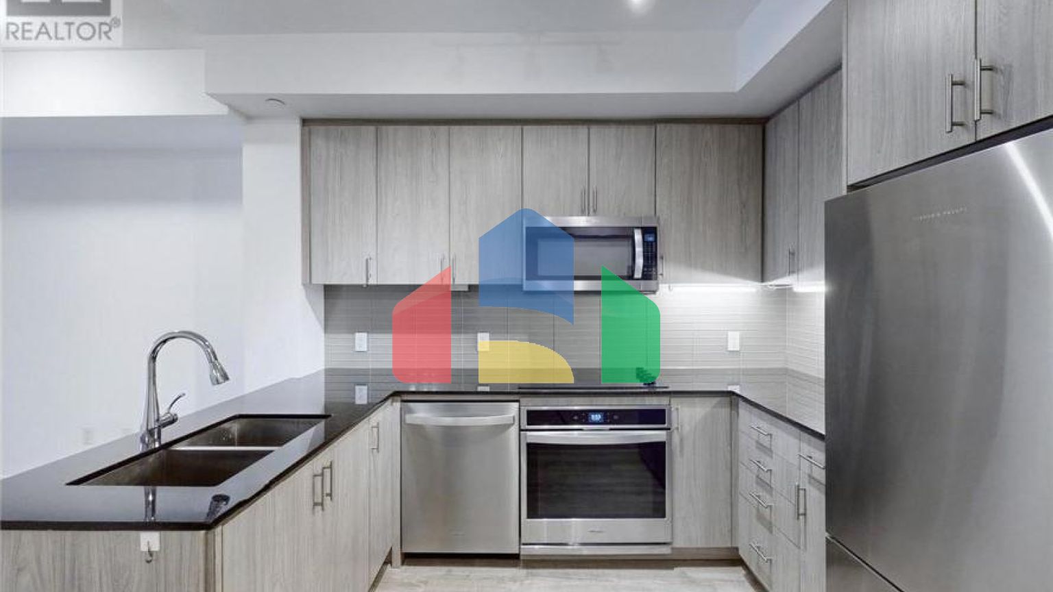 Residential - Condo/Apartment - Richmond Hill, Canada - Canada