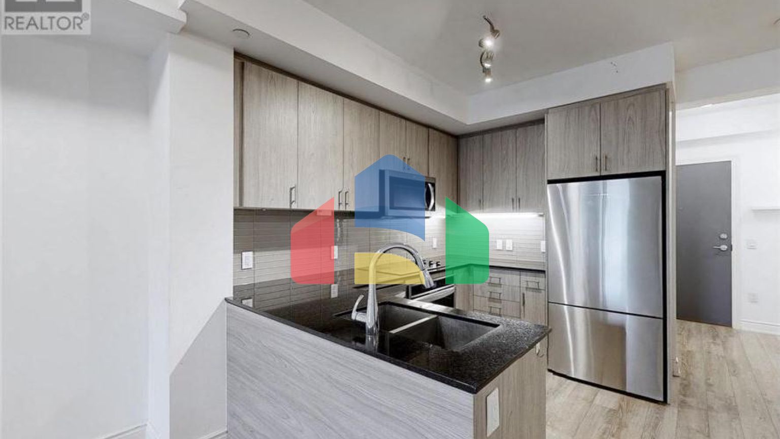 Residential - Condo/Apartment - Richmond Hill, Canada - Canada