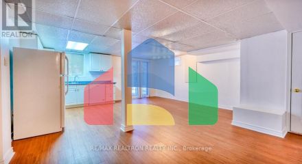 Residential - Single Family Home - Richmond Hill, Canada - Canada