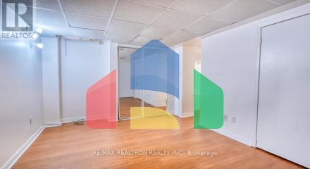 Residential - Single Family Home - Richmond Hill, Canada - Canada