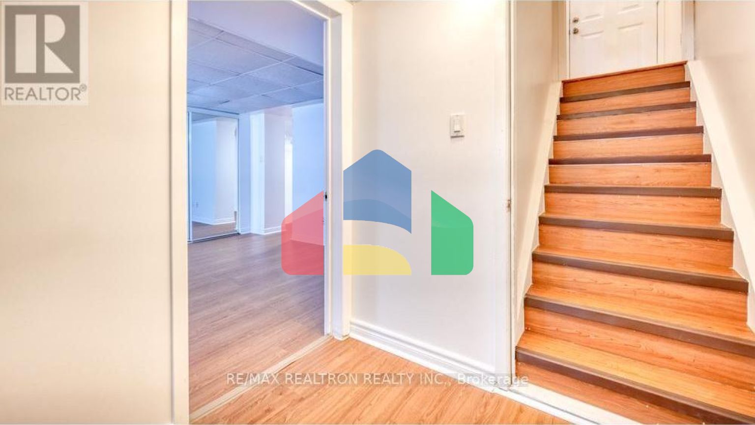 Residential - Single Family Home - Richmond Hill, Canada - Canada