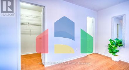 Residential - Single Family Home - Richmond Hill, Canada - Canada