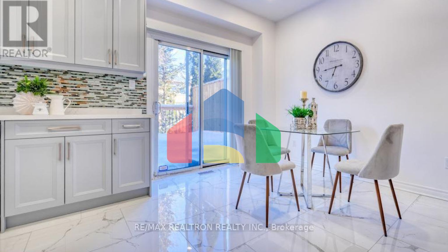 Residential - Single Family Home - Richmond Hill, Canada - Canada