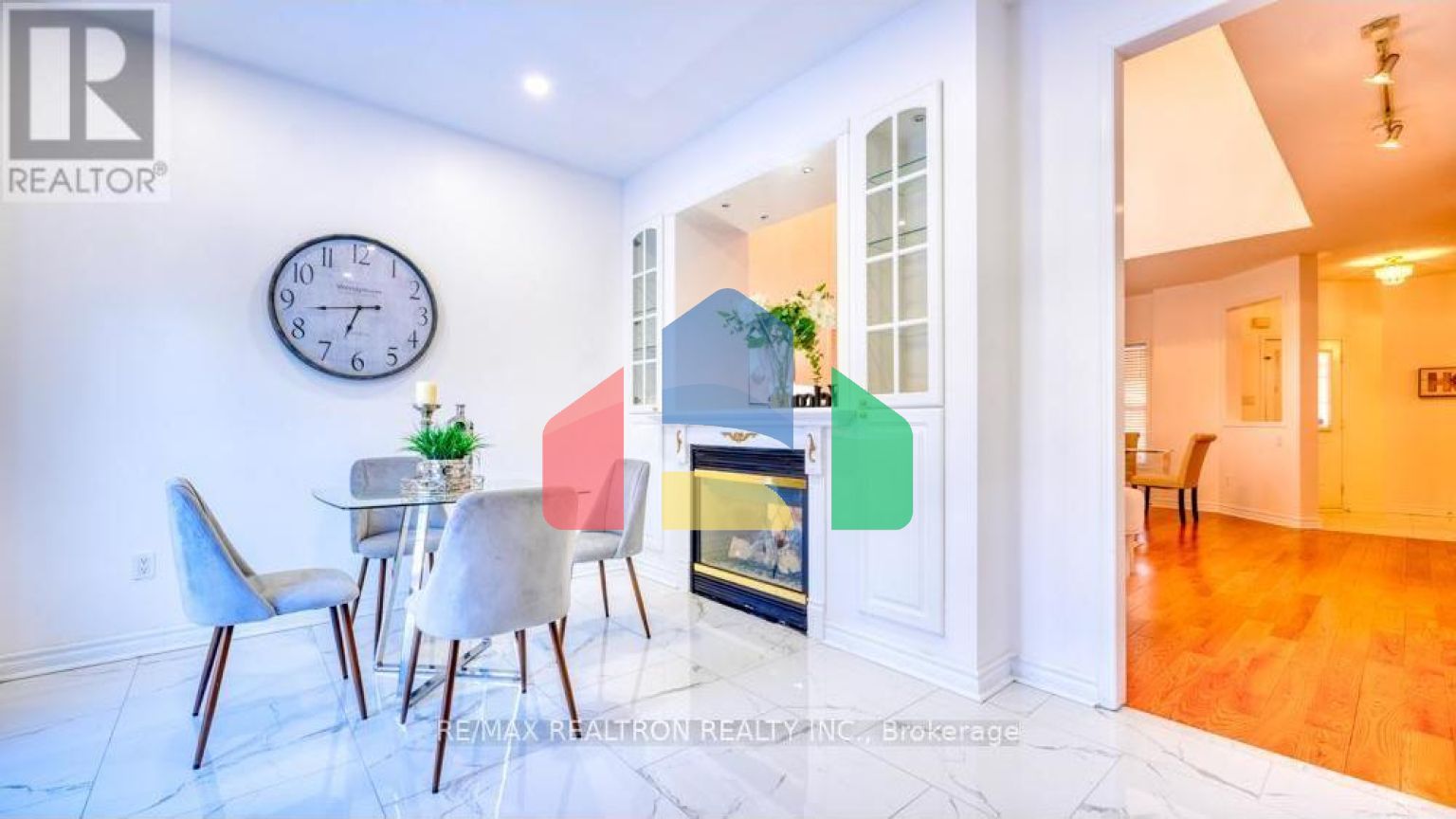 Residential - Single Family Home - Richmond Hill, Canada - Canada