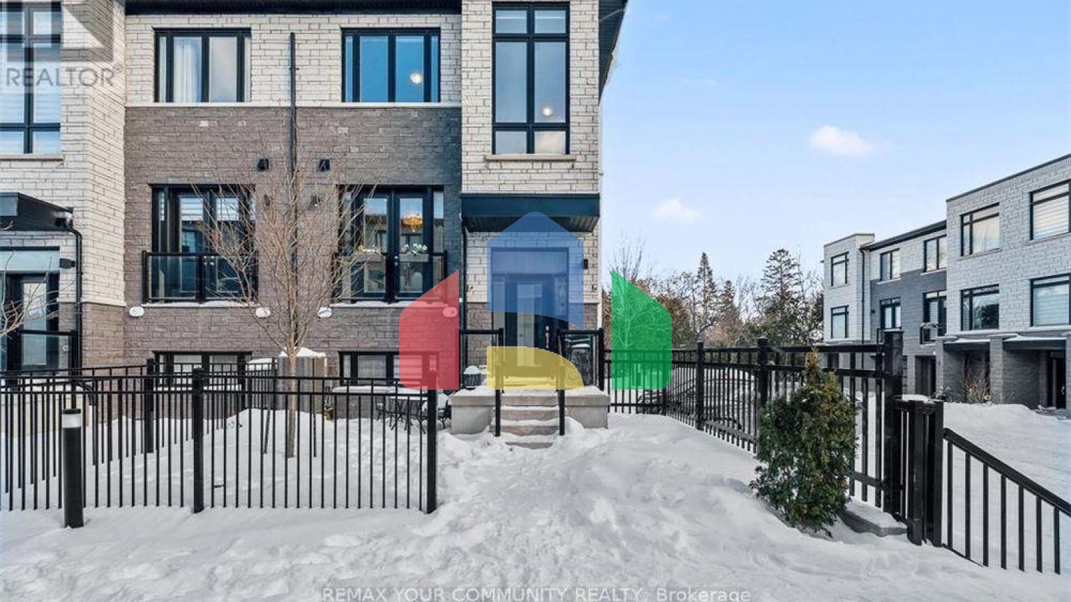 Residential - Single Family Home - Richmond Hill, Canada - Canada