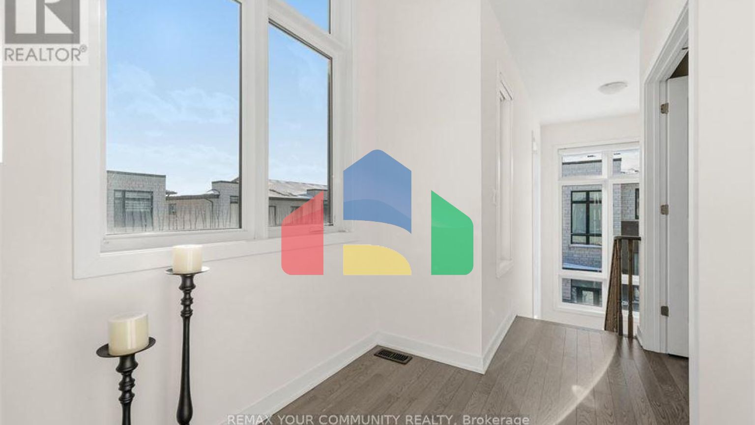 Residential - Single Family Home - Richmond Hill, Canada - Canada