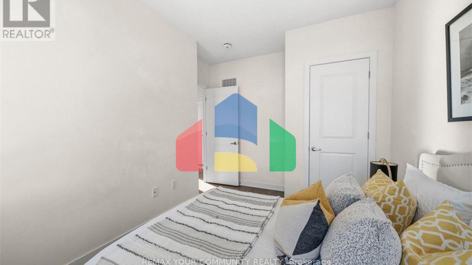 Residential - Single Family Home - Richmond Hill, Canada - Canada