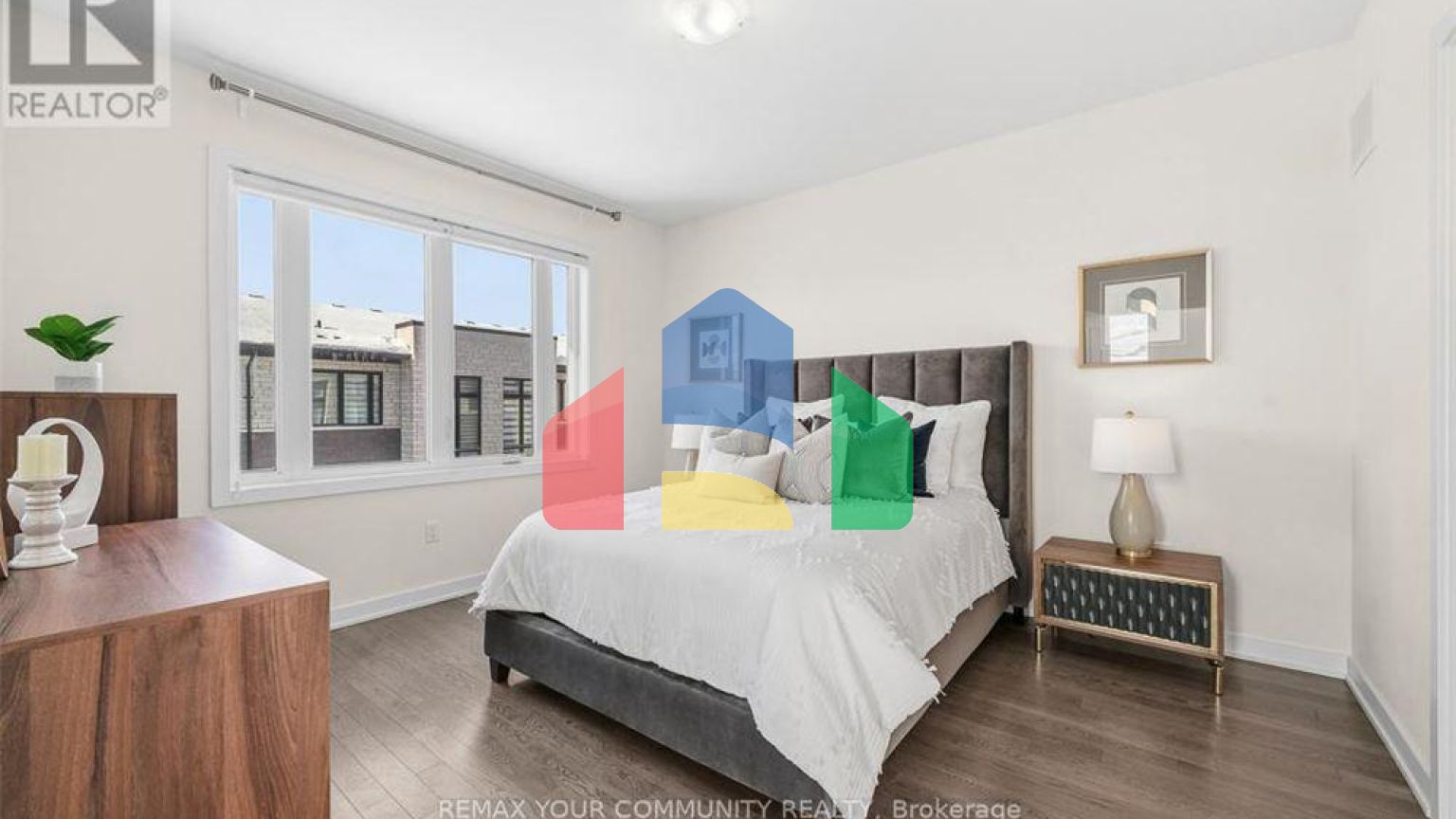 Residential - Single Family Home - Richmond Hill, Canada - Canada