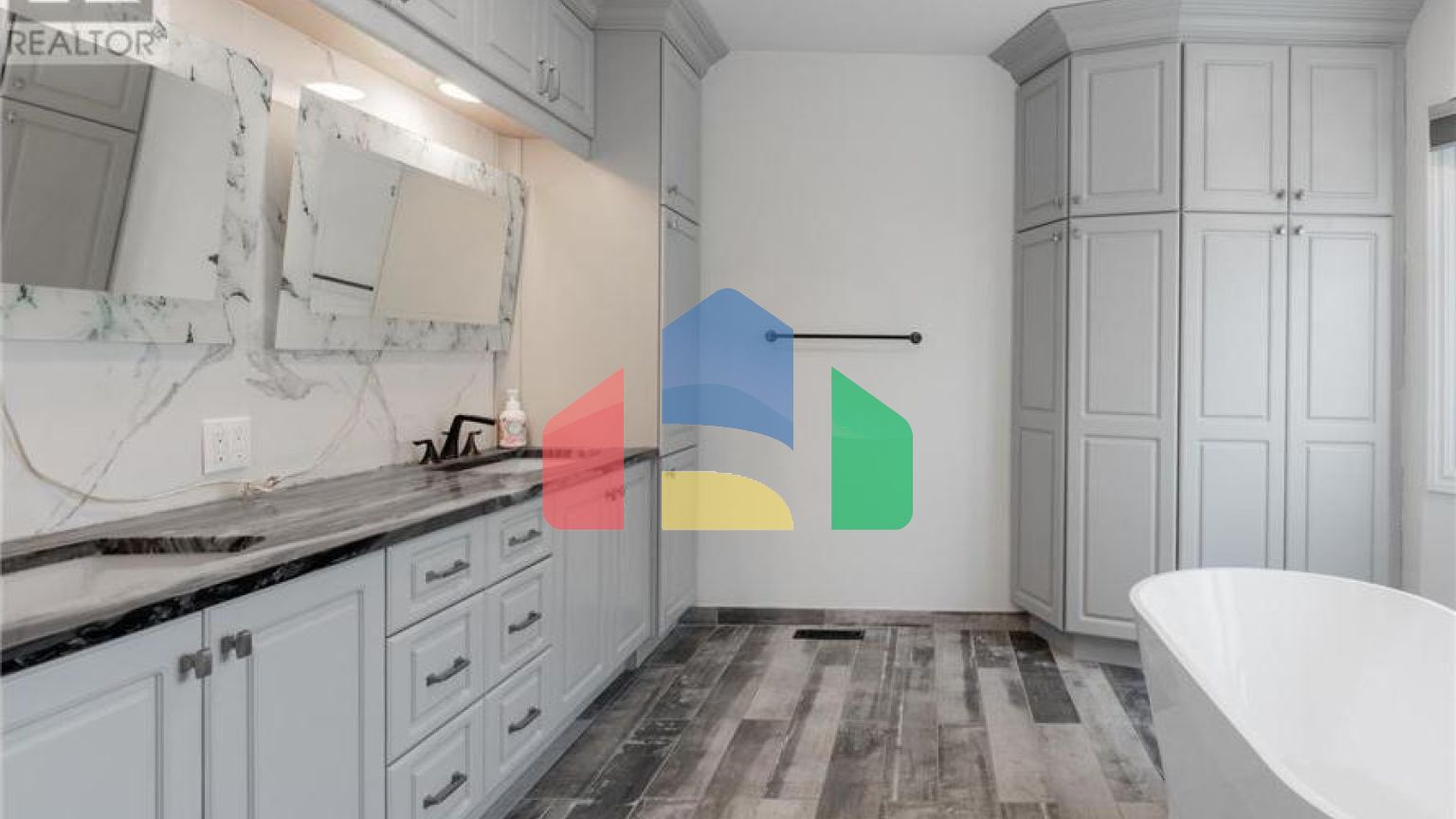 Residential - Single Family Home - Richmond Hill, Canada - Canada