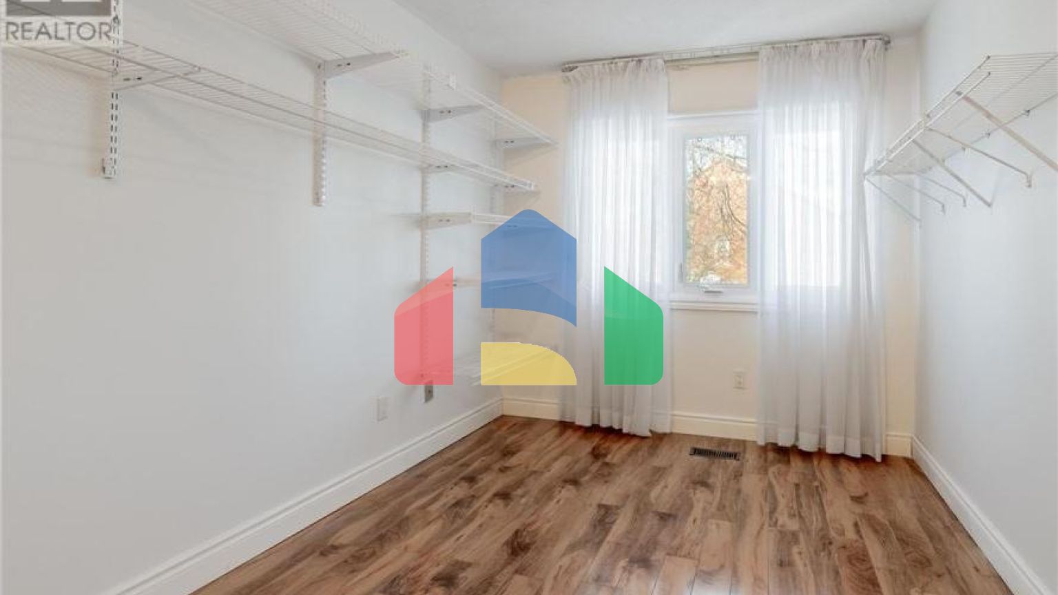 Residential - Single Family Home - Richmond Hill, Canada - Canada