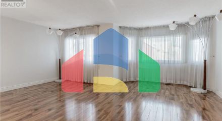 Residential - Single Family Home - Richmond Hill, Canada - Canada