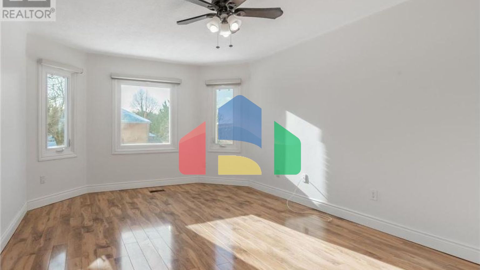 Residential - Single Family Home - Richmond Hill, Canada - Canada