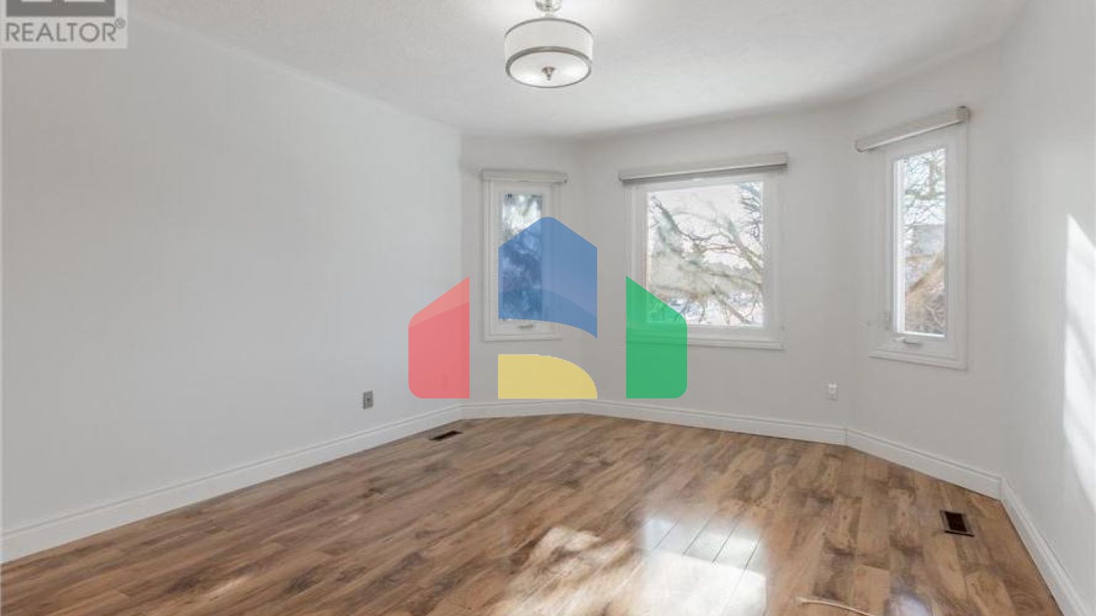 Residential - Single Family Home - Richmond Hill, Canada - Canada