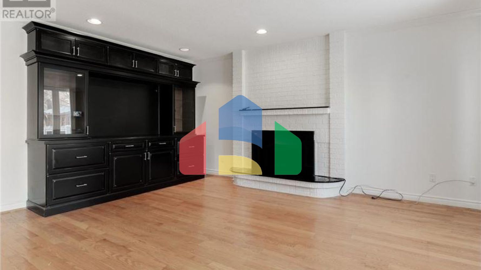 Residential - Single Family Home - Richmond Hill, Canada - Canada