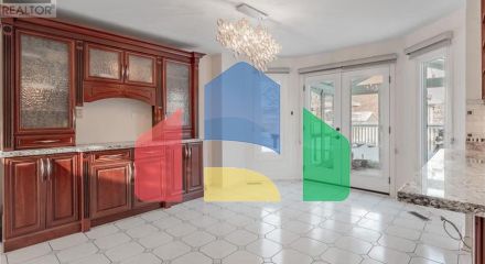 Residential - Single Family Home - Richmond Hill, Canada - Canada