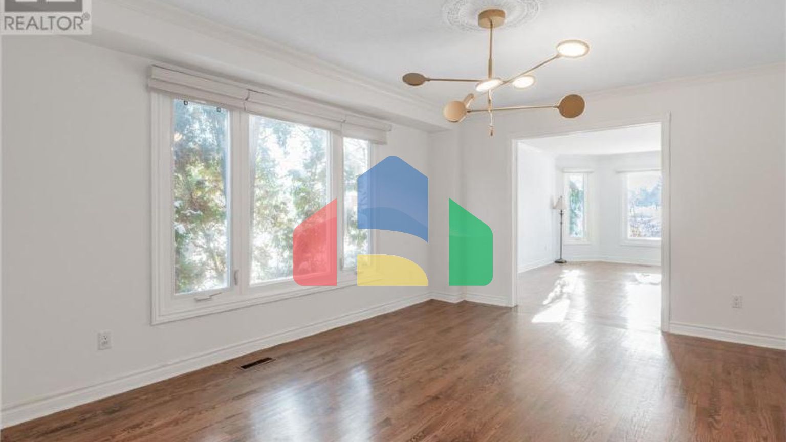 Residential - Single Family Home - Richmond Hill, Canada - Canada