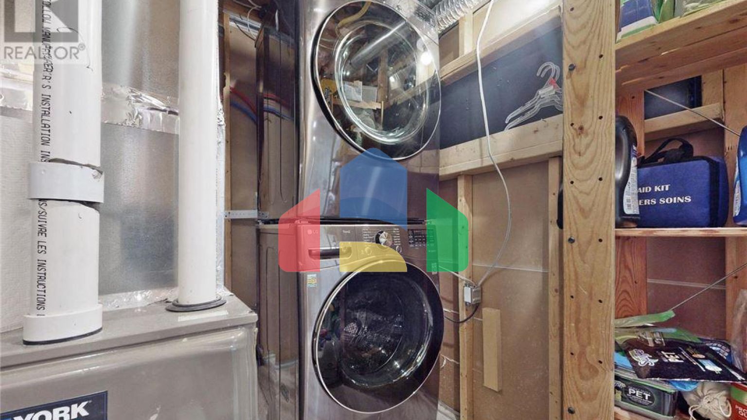 Residential - Single Family Home - Richmond Hill, Canada - Canada