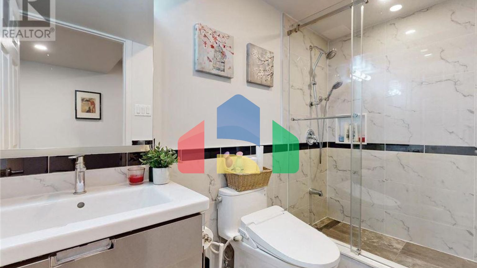 Residential - Single Family Home - Richmond Hill, Canada - Canada