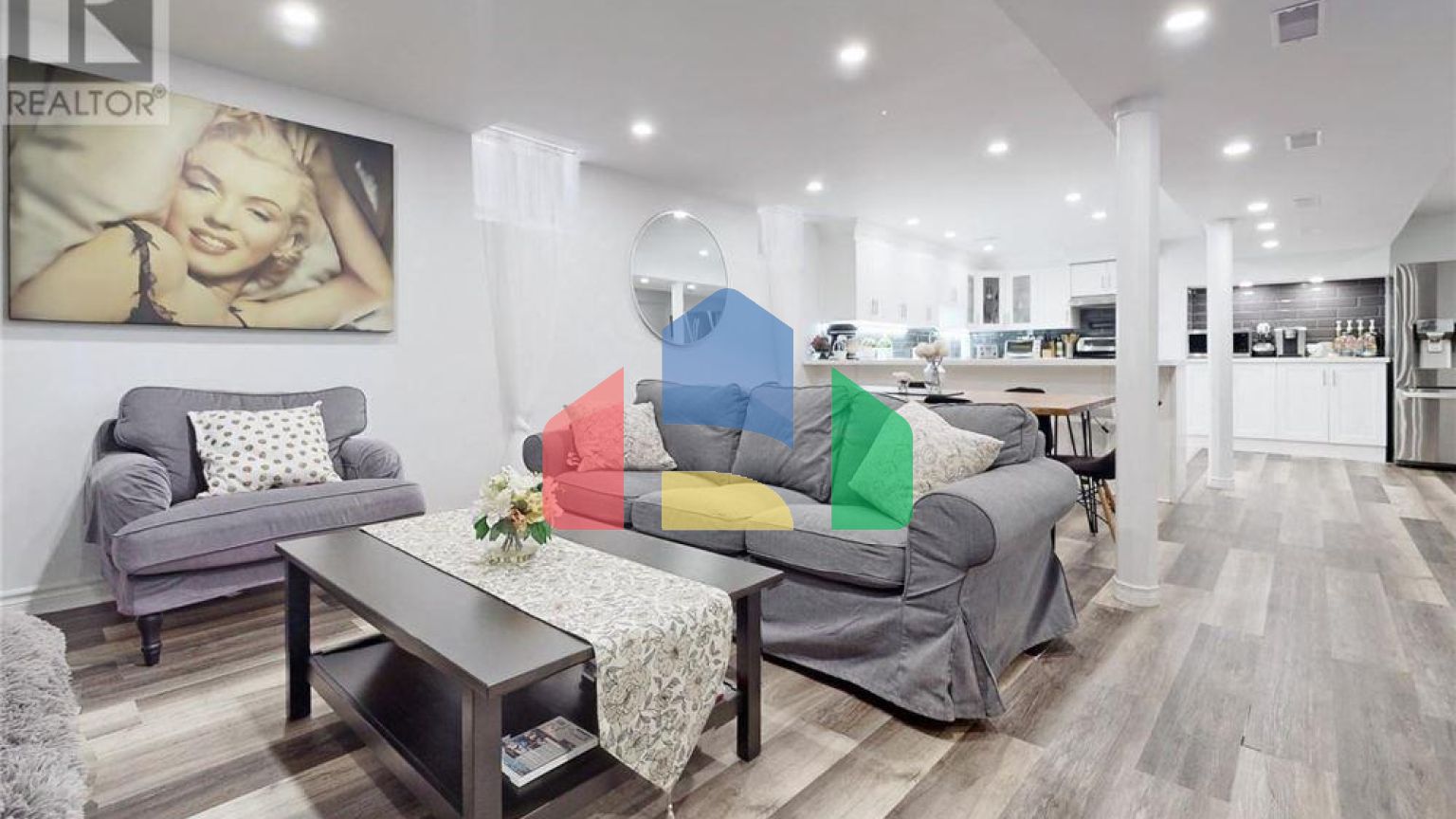 Residential - Single Family Home - Richmond Hill, Canada - Canada