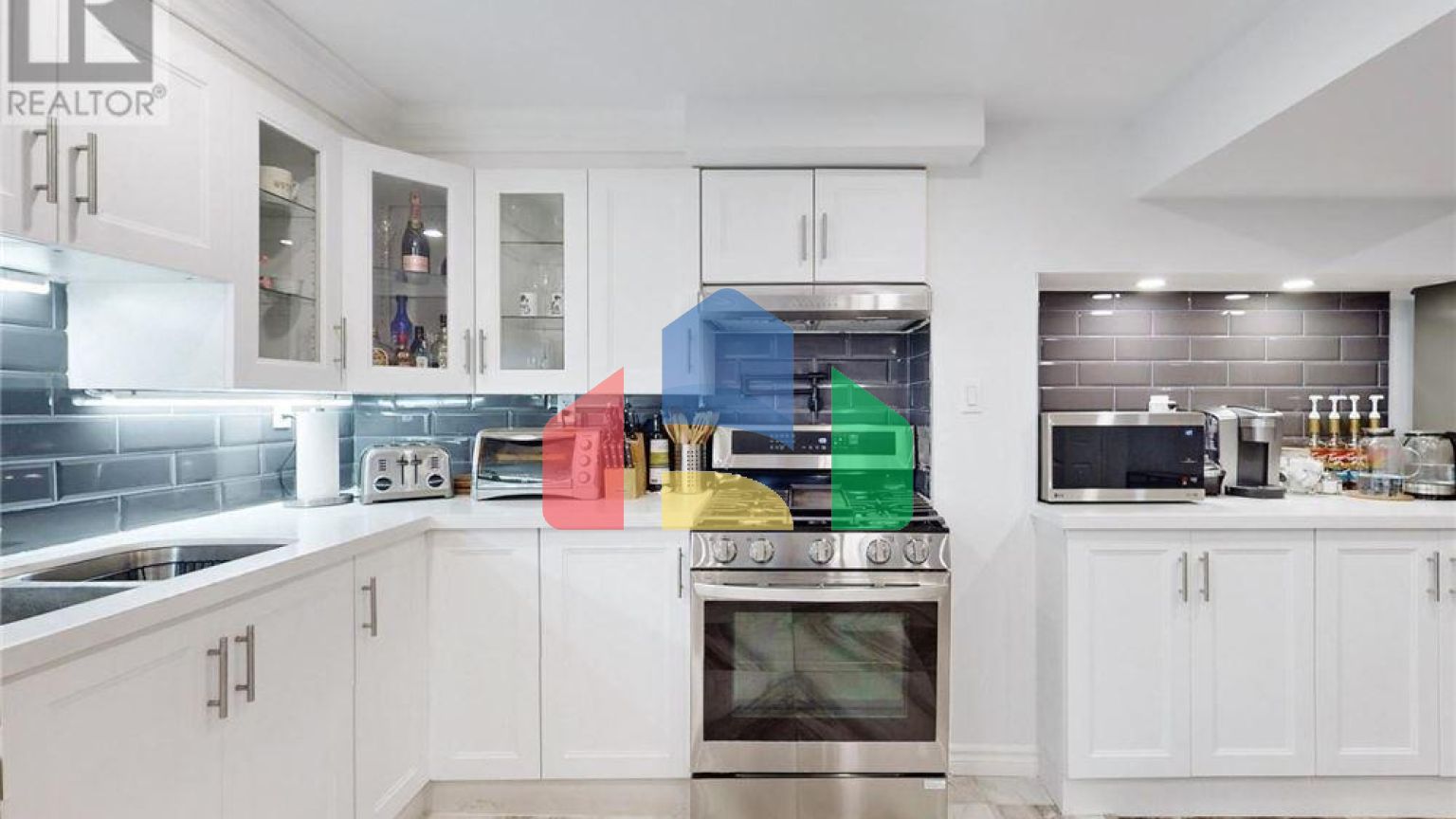 Residential - Single Family Home - Richmond Hill, Canada - Canada