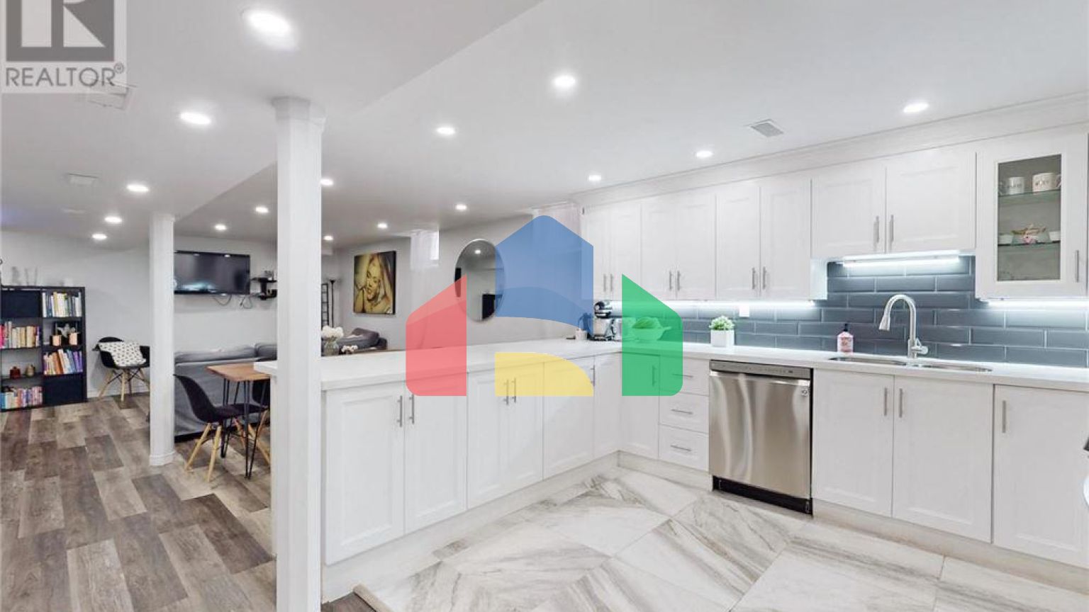 Residential - Single Family Home - Richmond Hill, Canada - Canada