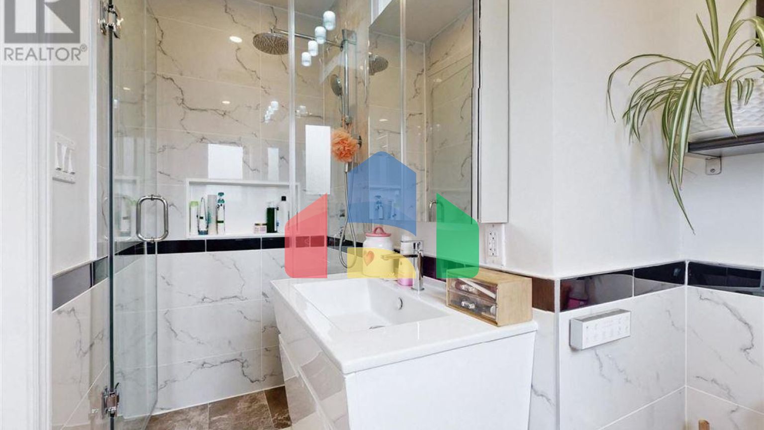 Residential - Single Family Home - Richmond Hill, Canada - Canada