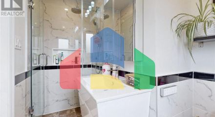 Residential - Single Family Home - Richmond Hill, Canada - Canada