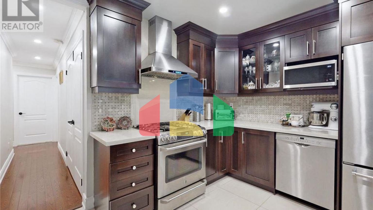 Residential - Single Family Home - Richmond Hill, Canada - Canada