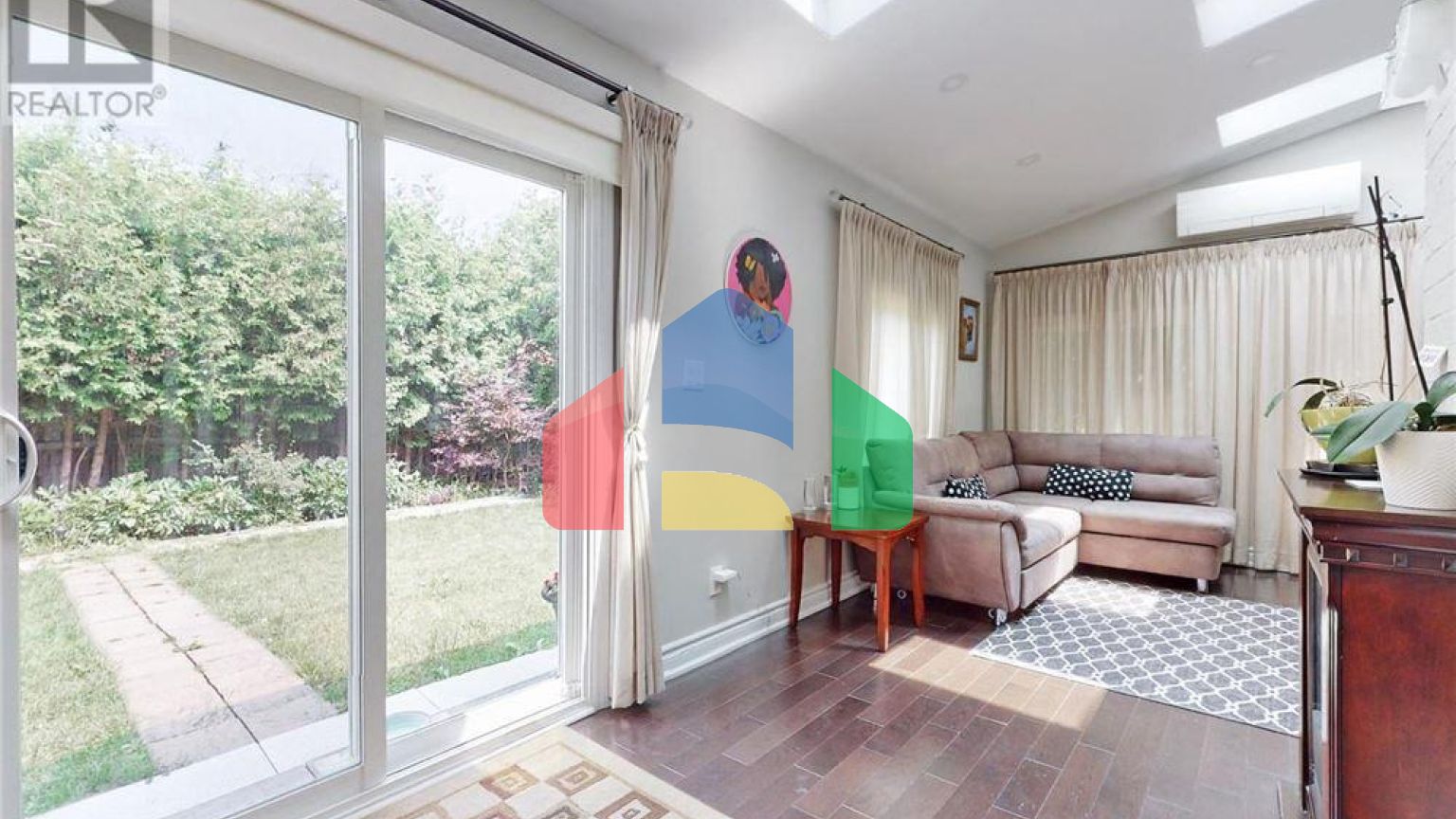 Residential - Single Family Home - Richmond Hill, Canada - Canada