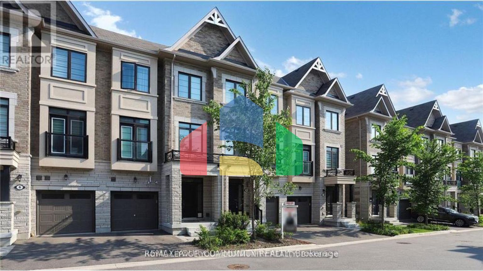 Residential - Single Family Home - Richmond Hill, Canada - Canada