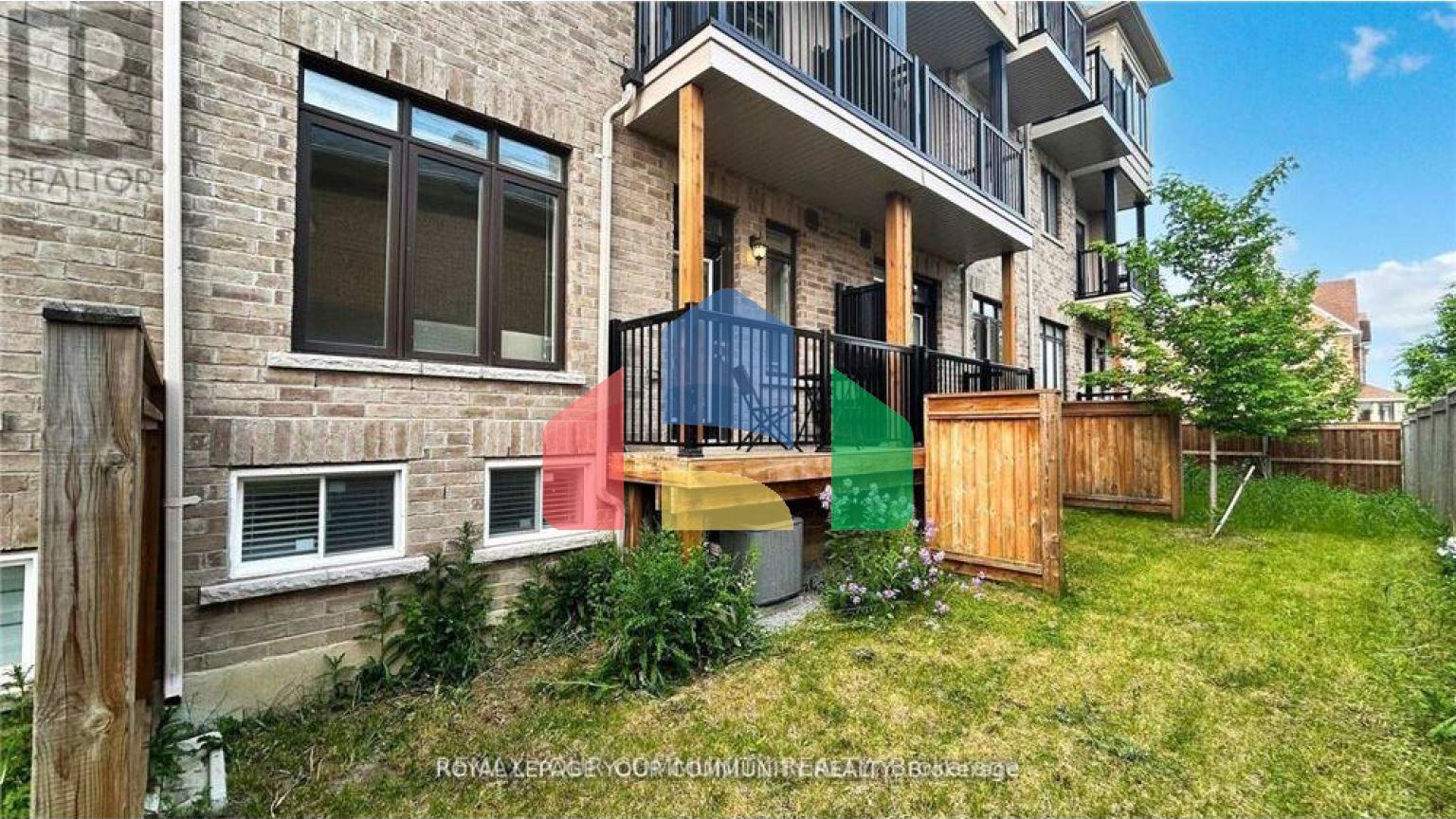 Residential - Single Family Home - Richmond Hill, Canada - Canada