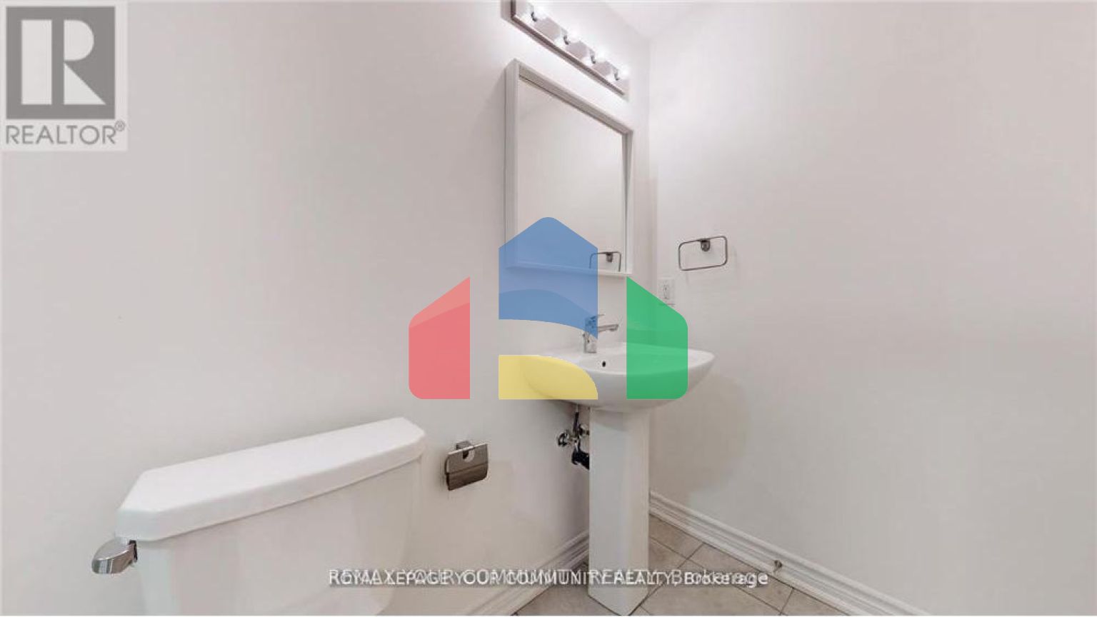 Residential - Single Family Home - Richmond Hill, Canada - Canada