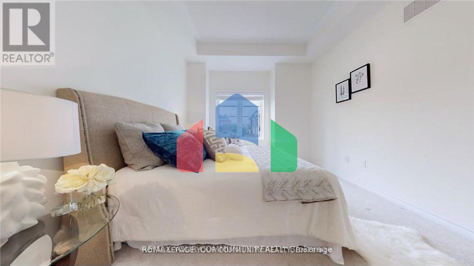 Residential - Single Family Home - Richmond Hill, Canada - Canada