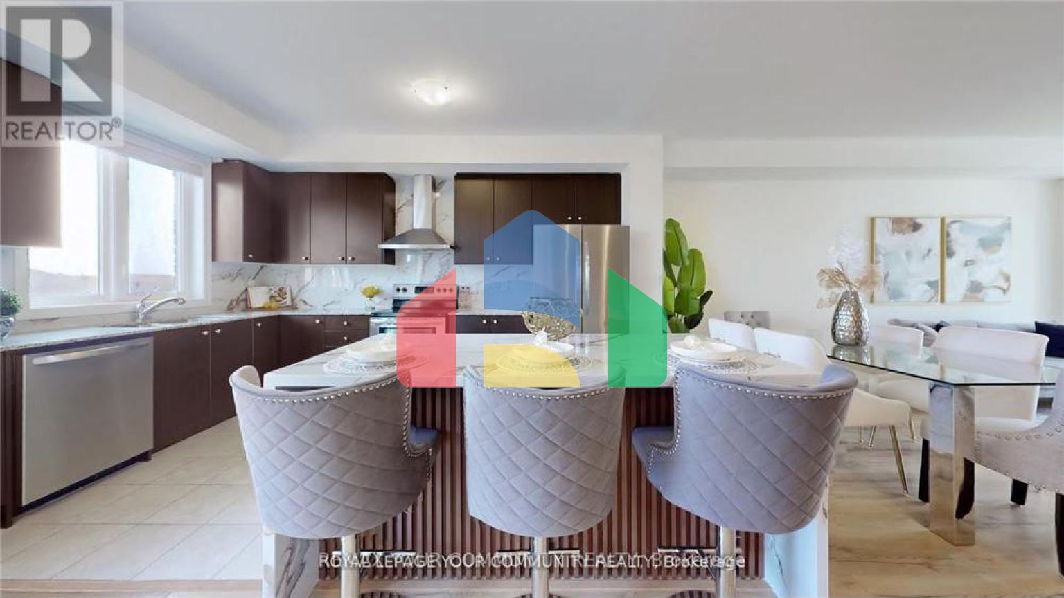 Residential - Single Family Home - Richmond Hill, Canada - Canada