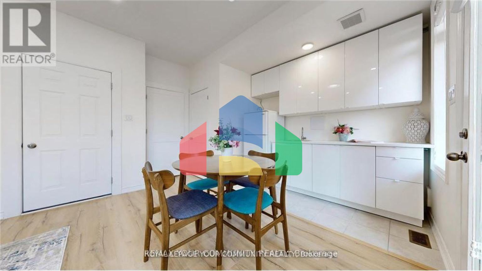 Residential - Single Family Home - Richmond Hill, Canada - Canada