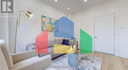 Residential - Single Family Home - Richmond Hill, Canada - Canada