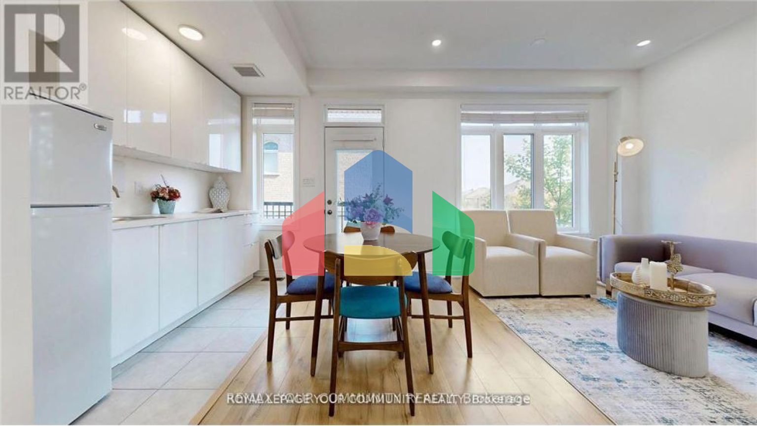 Residential - Single Family Home - Richmond Hill, Canada - Canada