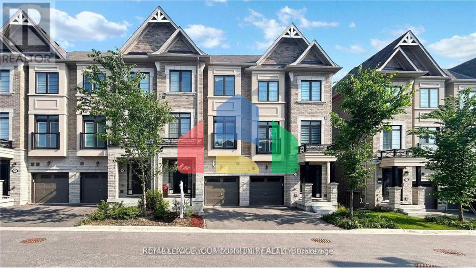 Residential - Single Family Home - Richmond Hill, Canada - Canada